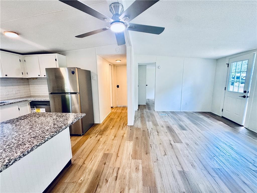 3 bedroom, 2 bathroom, 960 sq ft single family residence for sale at 713 Woods Road, Tunnel Hill, GA 30755 — photo 4