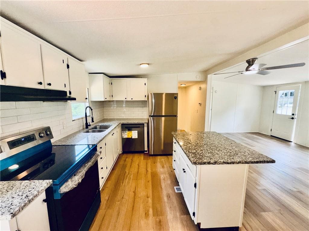 3 bedroom, 2 bathroom, 960 sq ft single family residence for sale at 713 Woods Road, Tunnel Hill, GA 30755 — photo 6