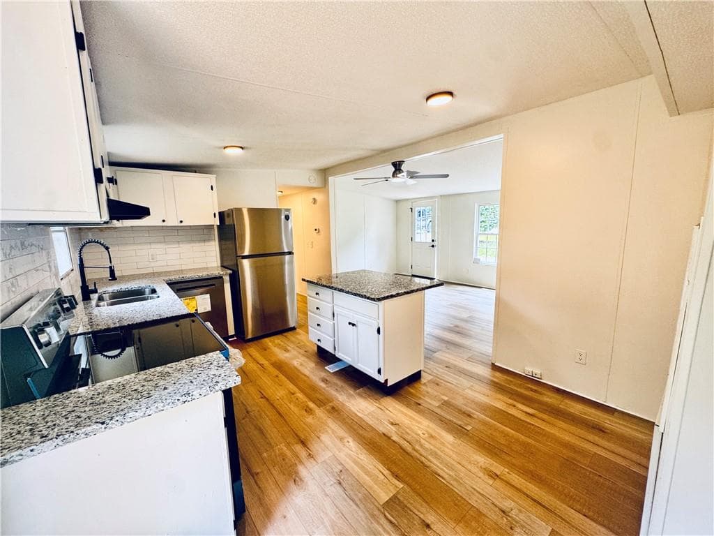 3 bedroom, 2 bathroom, 960 sq ft single family residence for sale at 713 Woods Road, Tunnel Hill, GA 30755 — photo 7