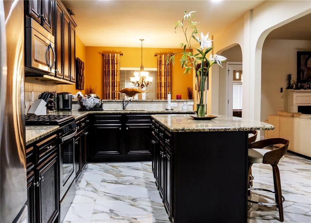 5 bedroom, 4 bathroom, 3,628 sq ft single family residence for sale at 5268 Rosewood Place, Fairburn, GA 30213 — photo 4