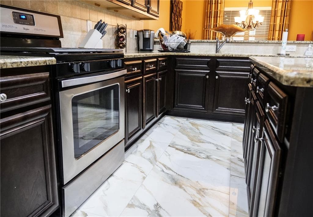 5 bedroom, 4 bathroom, 3,628 sq ft single family residence for sale at 5268 Rosewood Place, Fairburn, GA 30213 — photo 7