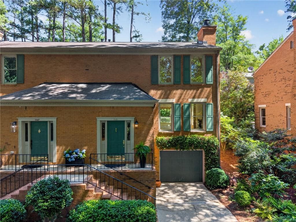 2 bedroom, 3 bathroom townhouse sold at 1145 Morningside Place, Atlanta, GA 30306
