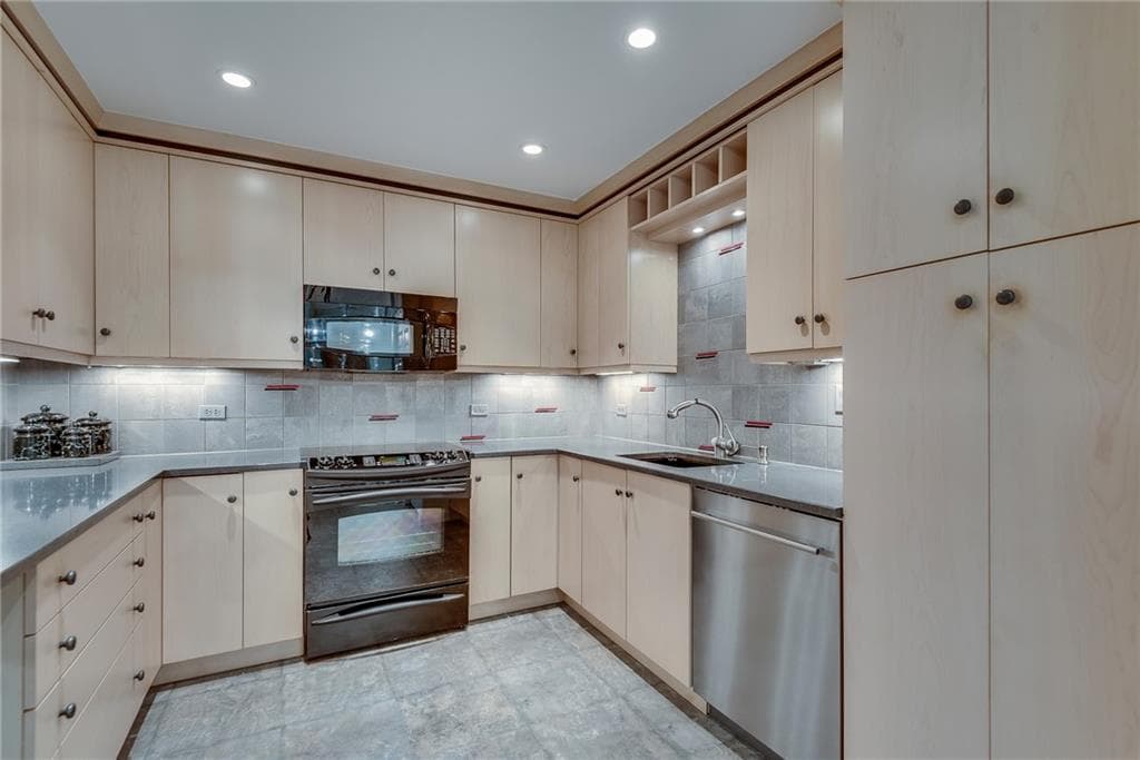 1 bedroom, 1 bathroom, 1,456 sq ft condominium for sale at 147 15th Street 5A, Atlanta, GA 30309 — photo 4