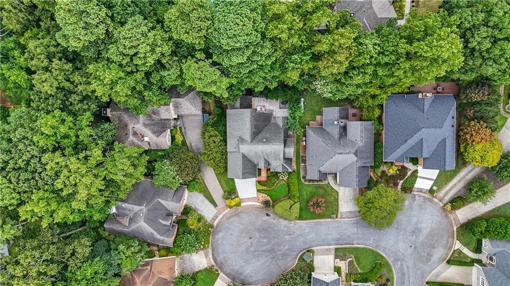 4 bedroom, 3 bathroom, 2,768 sq ft single family residence for sale at 1696 Harts Run, Atlanta, GA 30341 — photo 5