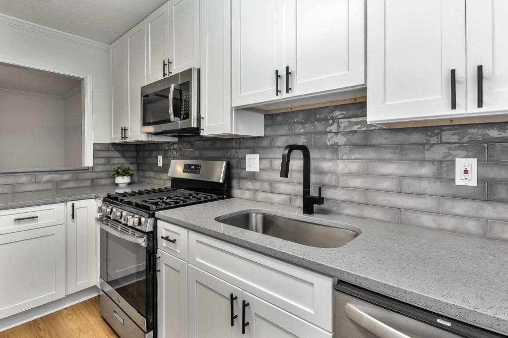 2 bedroom, 1 bathroom, 1,123 sq ft condominium for sale at 1603 Cumberland Court, Smyrna, GA 30080 — photo 7