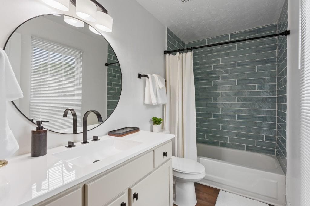 2 bedroom, 2 bathroom, 900 sq ft condominium under contract at 476 Teal Ct, Roswell, GA 30076 — photo 10