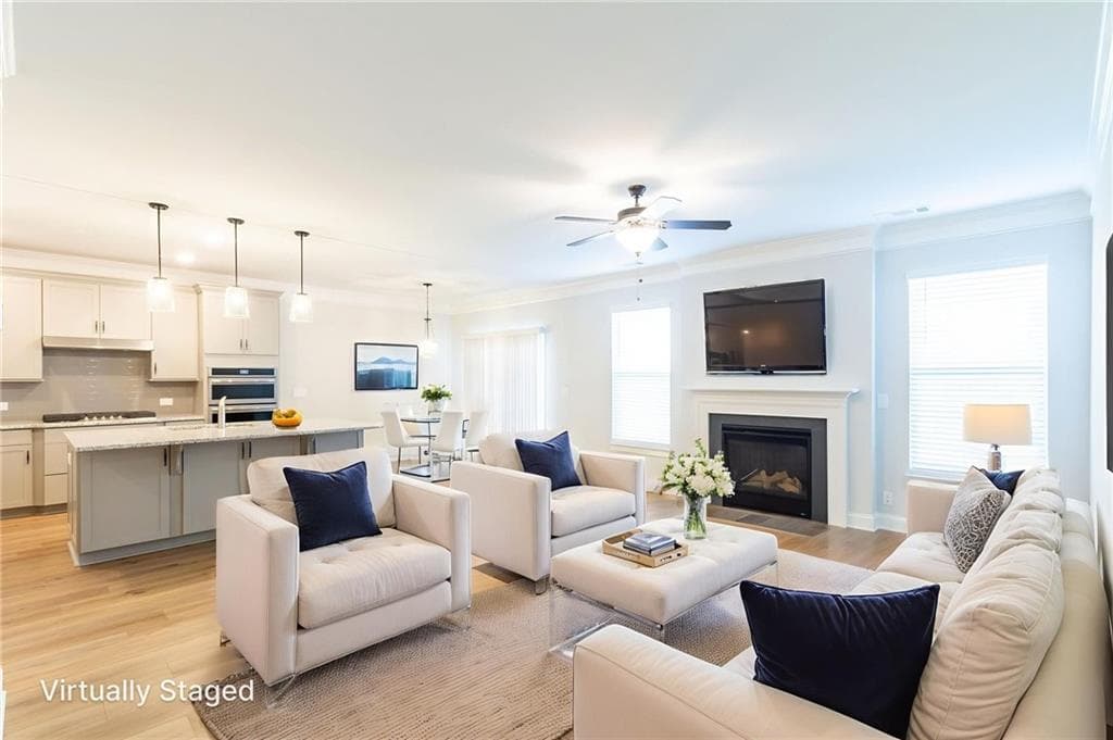 5 bedroom, 4 bathroom, 3,000 sq ft single family residence for sale at 303 Bull Shoals Way, Hoschton, GA 30548 — photo 2