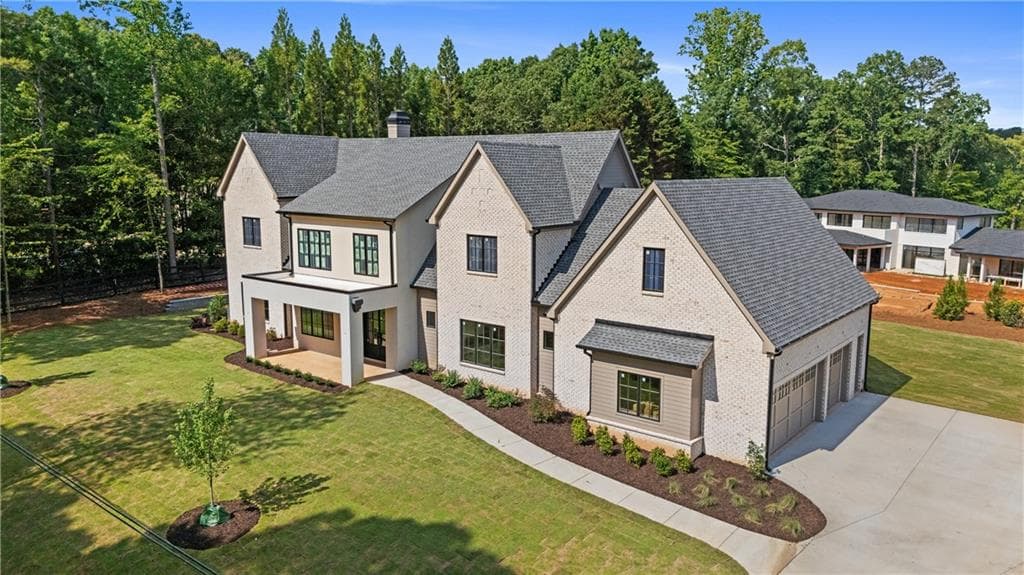 5 bedroom, 7 bathroom, 6,250 sq ft single family residence under contract at 4834 Short Street, Suwanee, GA 30024 — photo 5
