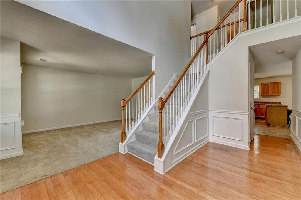 6 bedroom, 3 bathroom, 3,904 sq ft single family residence for sale at 5187 Miller Woods Trail, Decatur, GA 30035 — photo 6