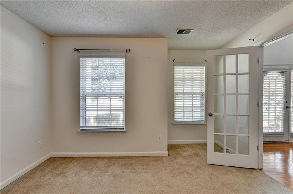 6 bedroom, 3 bathroom, 3,904 sq ft single family residence for sale at 5187 Miller Woods Trail, Decatur, GA 30035 — photo 10