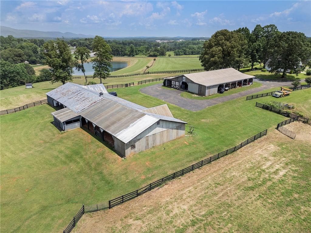 8 bedroom, 7 bathroom, 11,247 sq ft single family residence for sale at 1904 Philadelphia Road, Jasper, GA 30143 — photo 6