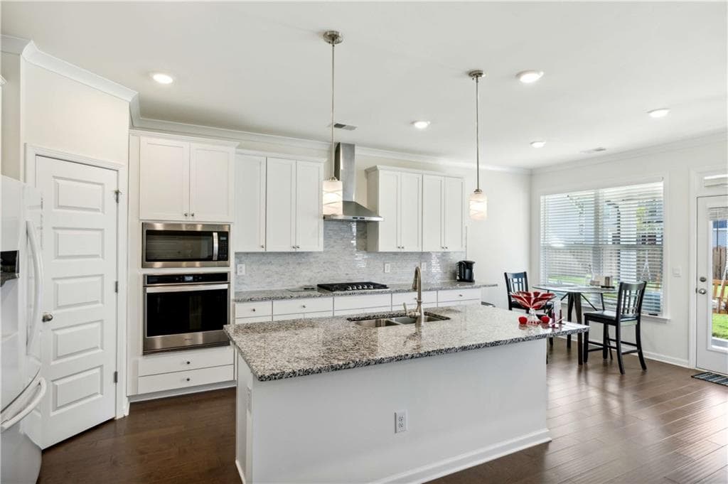 5 bedroom, 3 bathroom, 2,551 sq ft single family residence for sale at 13136 Vista Lane, Covington, GA 30014 — photo 10