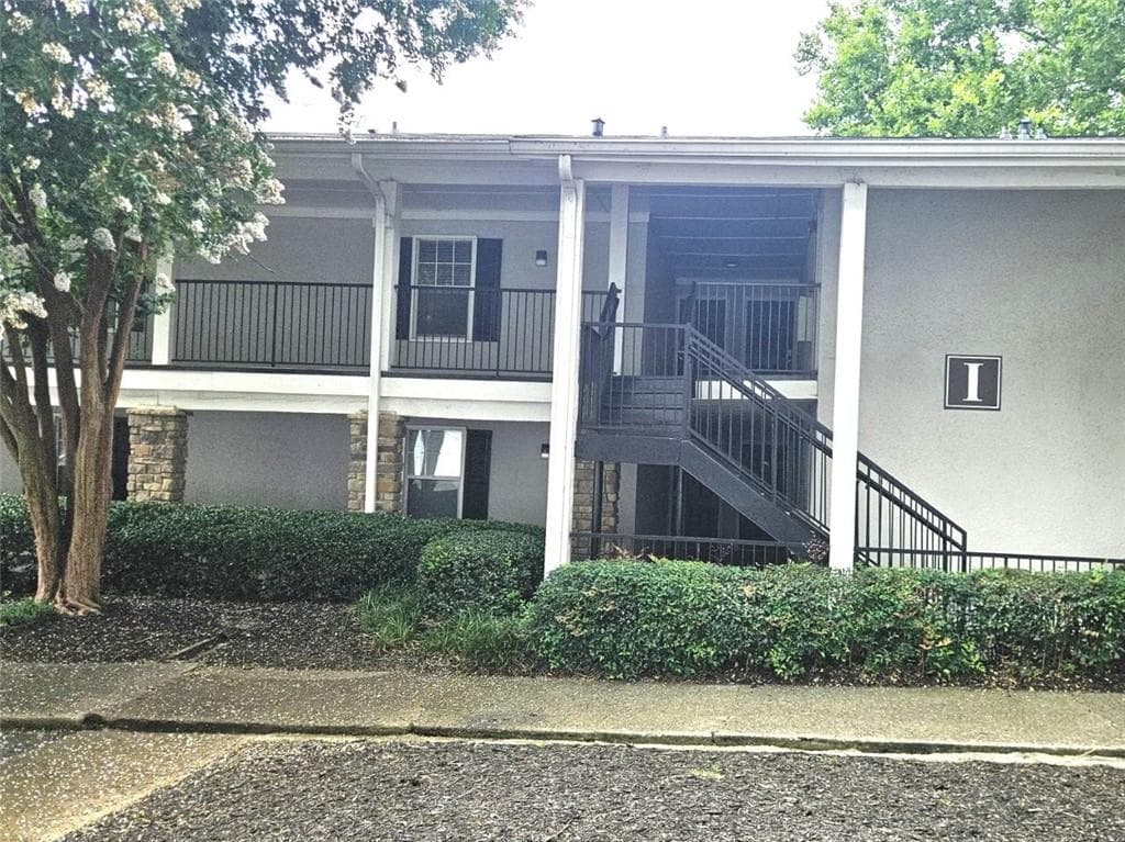 1 bedroom, 1 bathroom, 540 sq ft condominium sold at 1150 Collier Road I15, Atlanta, GA 30318