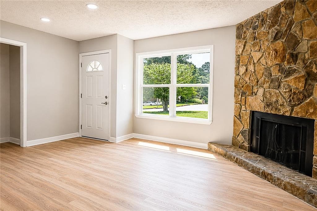 3 bedroom, 2 bathroom, 1,208 sq ft single family residence under contract at 1818 Petite Lane, Lithonia, GA 30058 — photo 5