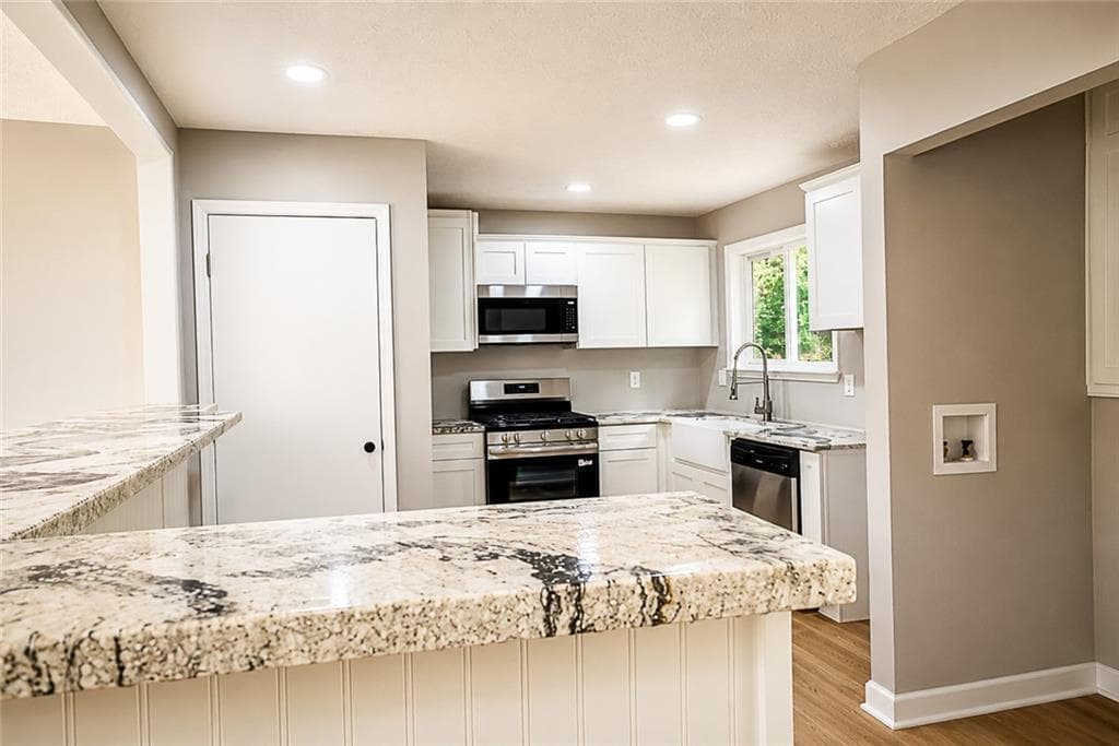 3 bedroom, 2 bathroom, 1,208 sq ft single family residence under contract at 1818 Petite Lane, Lithonia, GA 30058 — photo 7