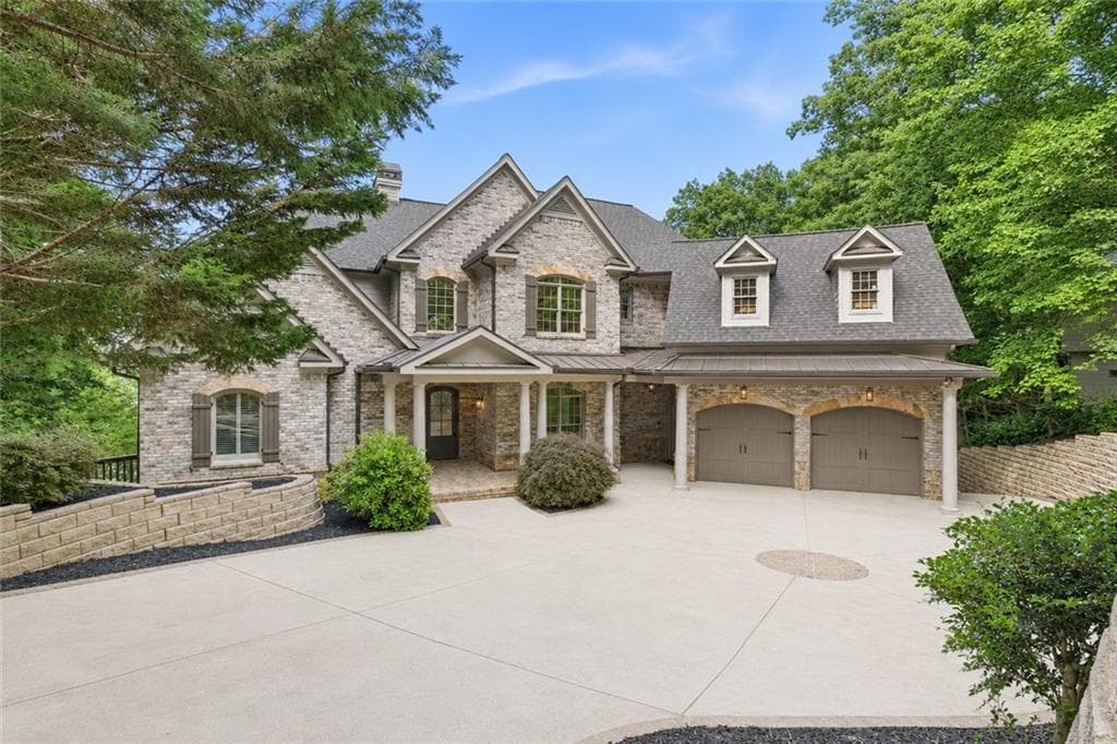 5 bedroom, 7 bathroom, 6,946 sq ft single family residence under contract at 5720 Chestatee Landing Drive, Gainesville, GA 30506 — photo 2