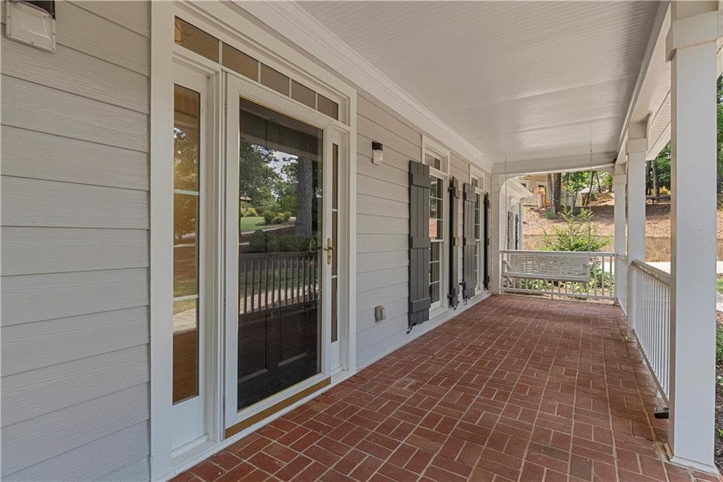 5 bedroom, 4 bathroom, 4,432 sq ft single family residence for sale at 8965 Laurel Way, Johns Creek, GA 30022 — photo 5