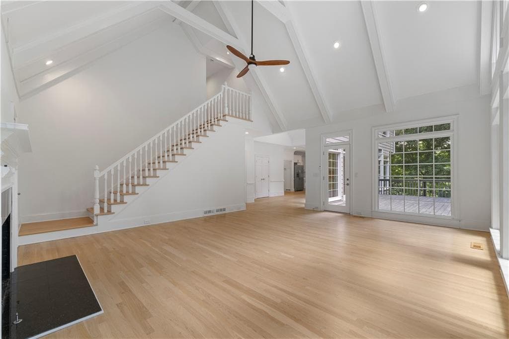5 bedroom, 4 bathroom, 4,432 sq ft single family residence for sale at 8965 Laurel Way, Johns Creek, GA 30022 — photo 10