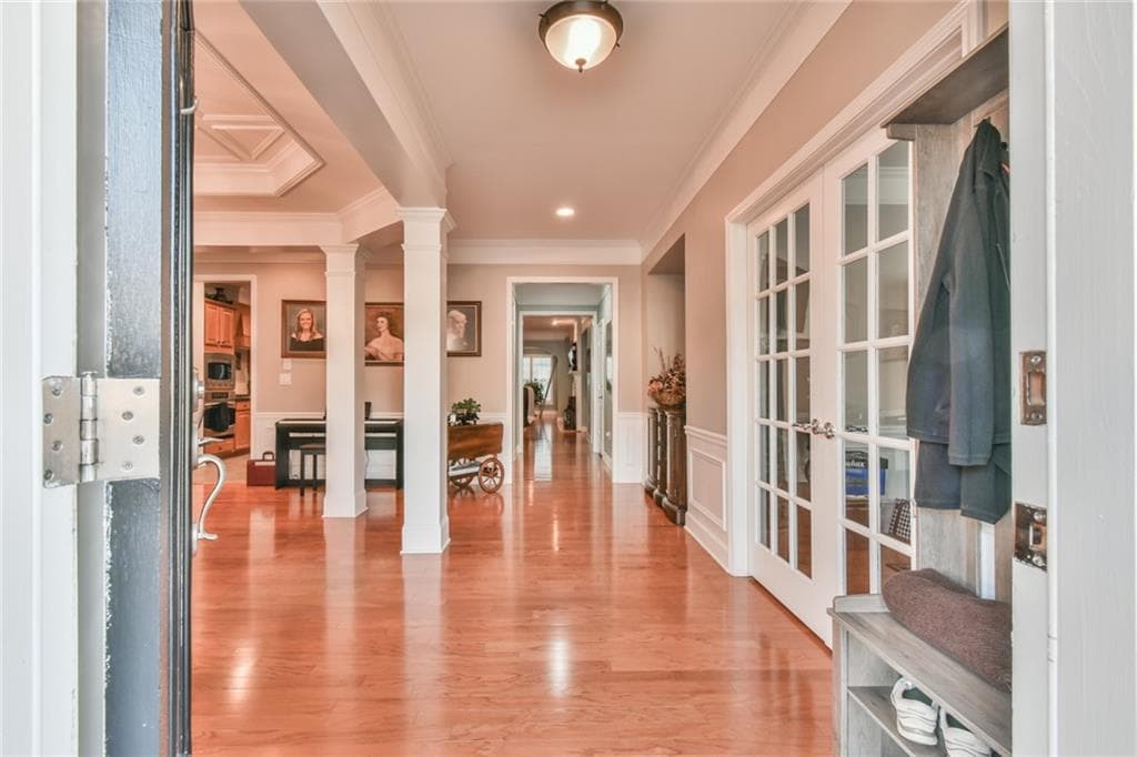 5 bedroom, 6 bathroom, 5,200 sq ft single family residence under contract at 6417 Hickory Springs Circle, Hoschton, GA 30548 — photo 10