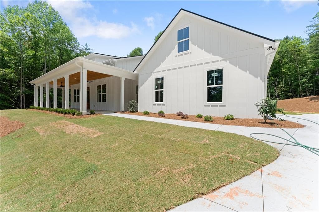 3 bedroom, 3 bathroom, 3,400 sq ft single family residence for sale at 412 Jess Hunt Road, Cleveland, GA 30528 — photo 6
