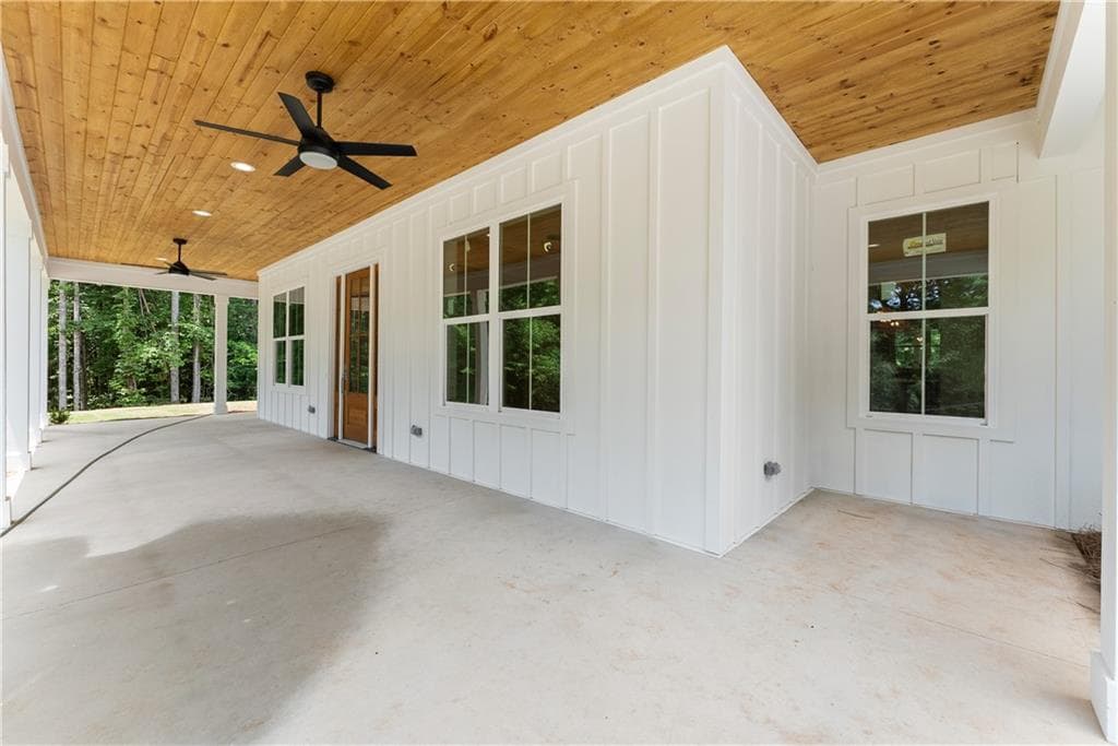 3 bedroom, 3 bathroom, 3,400 sq ft single family residence for sale at 412 Jess Hunt Road, Cleveland, GA 30528 — photo 7