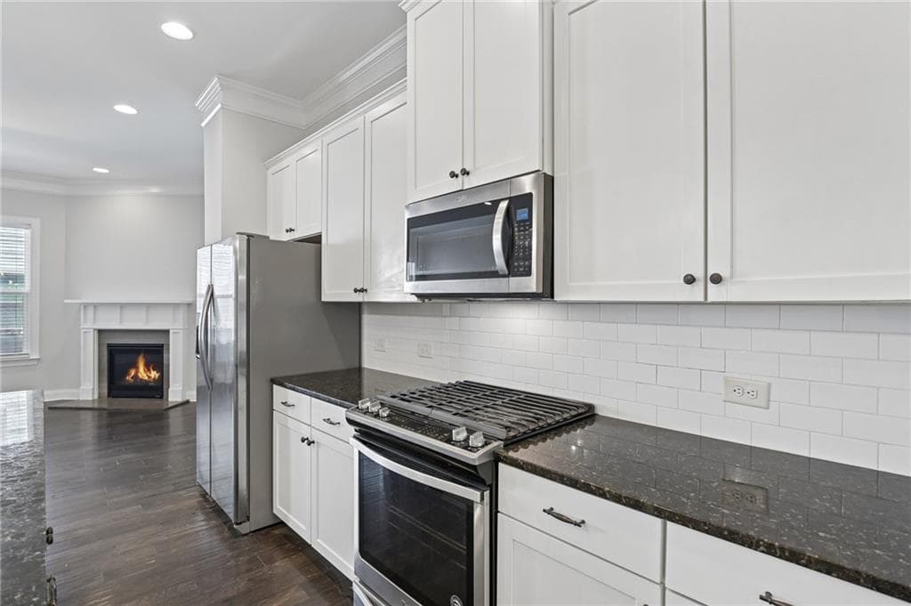 3 bedroom, 4 bathroom, 1,880 sq ft townhouse for sale at 511 Morningtide Way, Atlanta, GA 30324 — photo 7