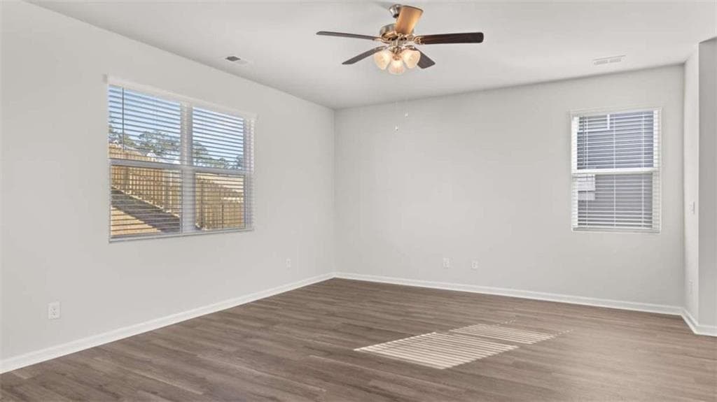 5 bedroom, 3 bathroom, 2,361 sq ft single family residence for sale at 11974 Aukerman Way, Hampton, GA 30228 — photo 7