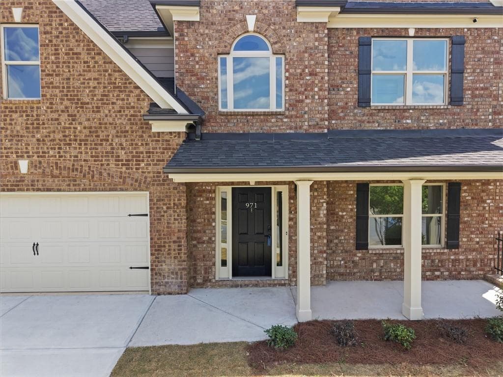 5 bedroom, 3 bathroom, 2,442 sq ft single family residence for sale at 971 Overlook Path Way, Lawrenceville, GA 30045 — photo 4
