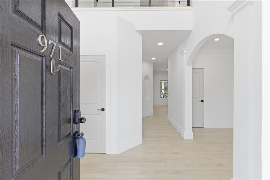 5 bedroom, 3 bathroom, 2,442 sq ft single family residence for sale at 971 Overlook Path Way, Lawrenceville, GA 30045 — photo 6