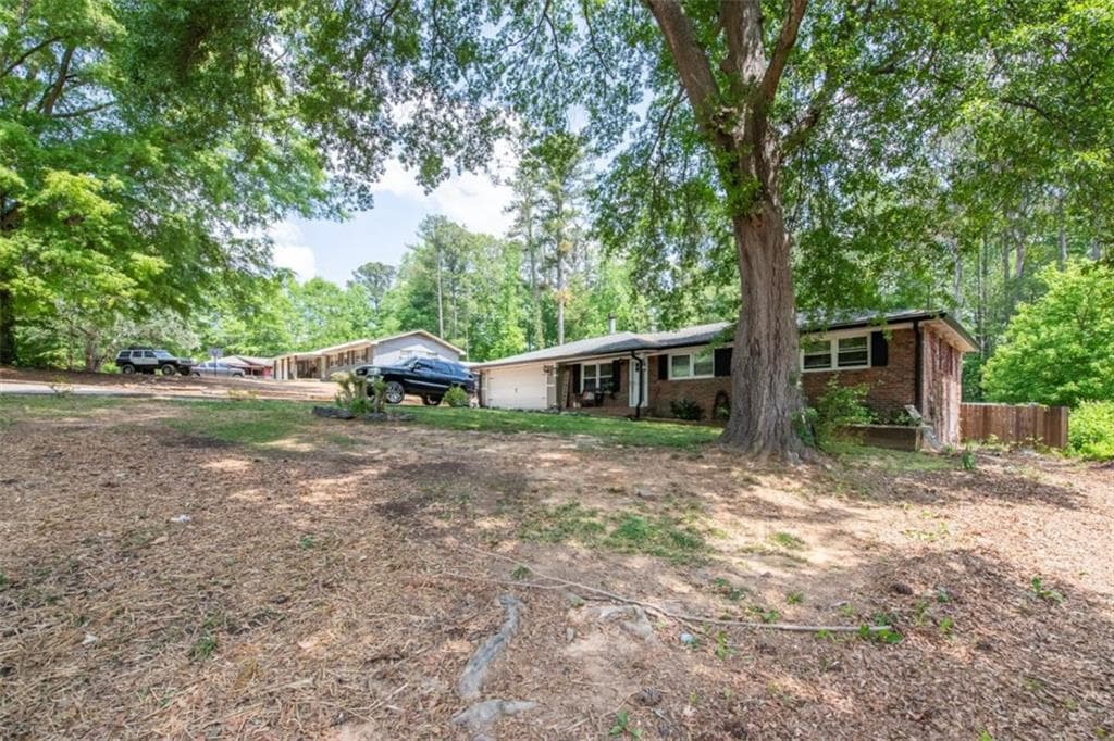 4 bedroom, 2 bathroom, 1,578 sq ft single family residence for sale at 303 Wildwood Drive, Dallas, GA 30132 — photo 2