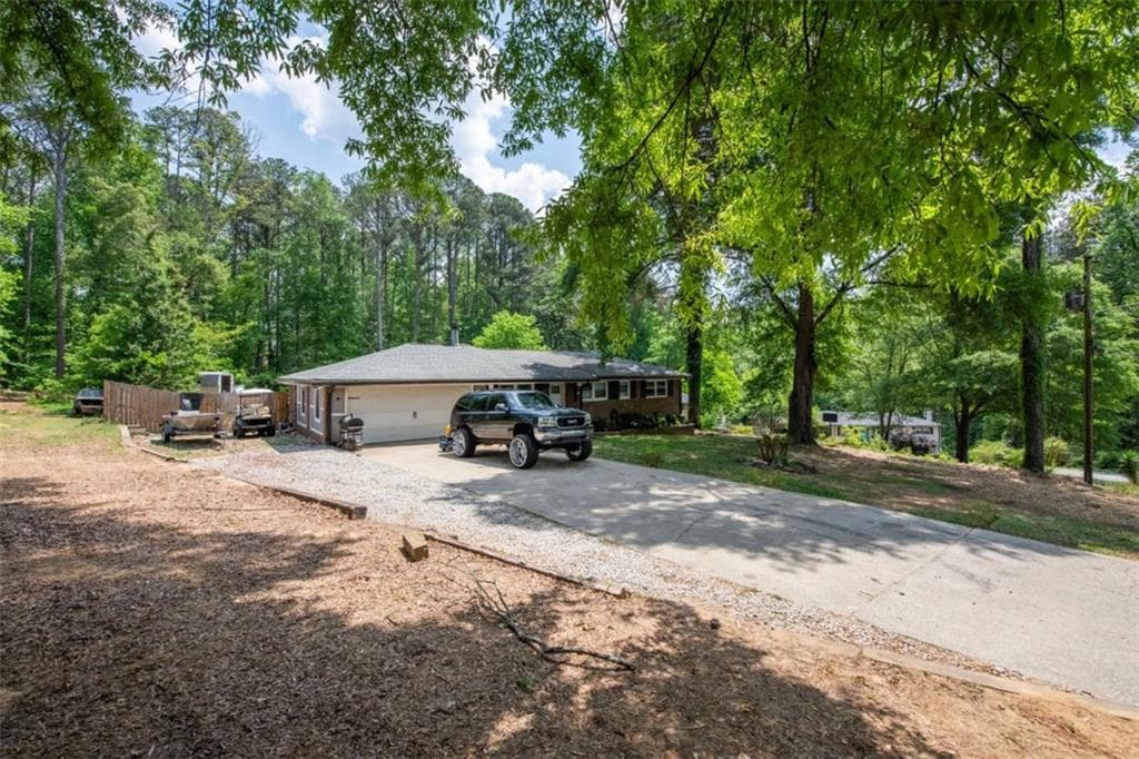 4 bedroom, 2 bathroom, 1,578 sq ft single family residence for sale at 303 Wildwood Drive, Dallas, GA 30132 — photo 3