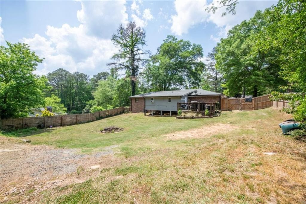 4 bedroom, 2 bathroom, 1,578 sq ft single family residence for sale at 303 Wildwood Drive, Dallas, GA 30132 — photo 6