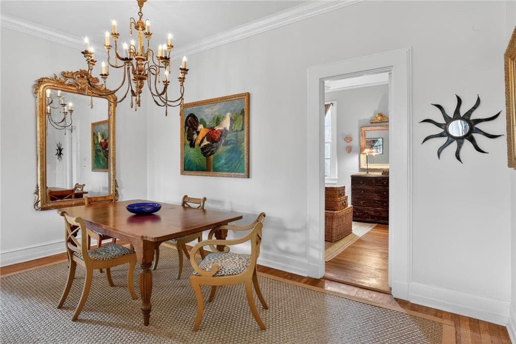2 bedroom, 2 bathroom, 1,379 sq ft condominium under contract at 200 Montgomery Ferry Drive 19, Atlanta, GA 30309 — photo 8