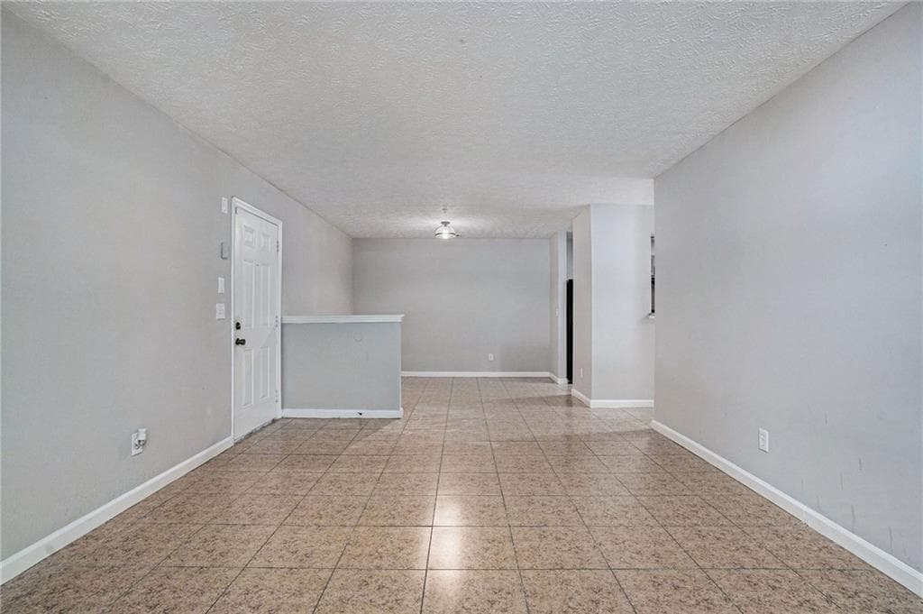 3 bedroom, 2 bathroom condominium for rent at 2102 Par Three Way, Lithonia, GA 30038 for $1,500 a month — photo 2