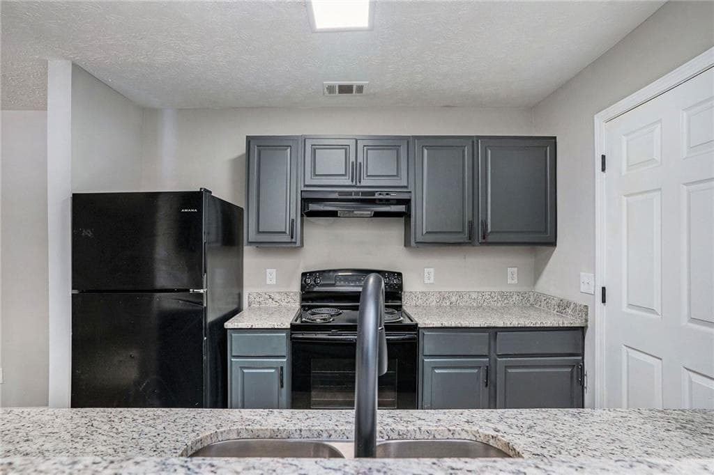 3 bedroom, 2 bathroom condominium for rent at 2102 Par Three Way, Lithonia, GA 30038 for $1,500 a month — photo 3