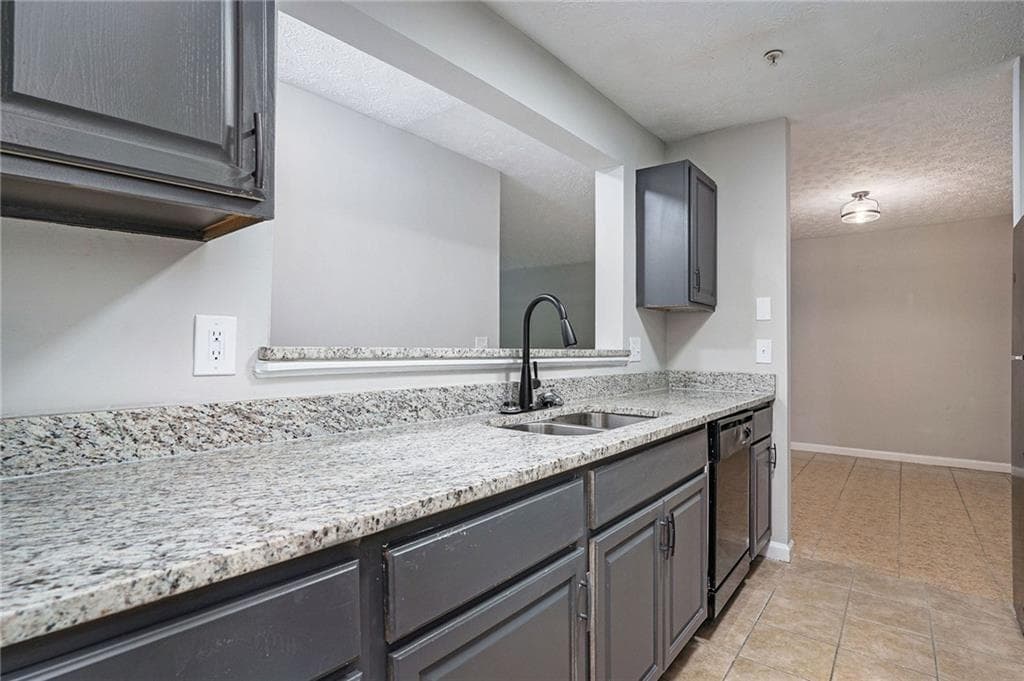 3 bedroom, 2 bathroom condominium for rent at 2102 Par Three Way, Lithonia, GA 30038 for $1,500 a month — photo 4