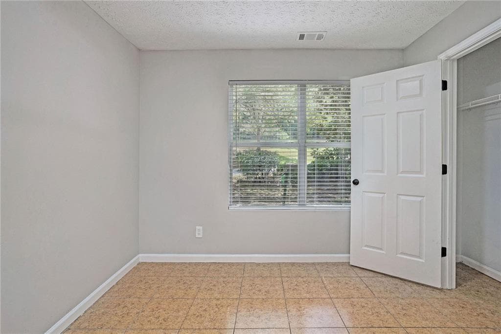 3 bedroom, 2 bathroom condominium for rent at 2102 Par Three Way, Lithonia, GA 30038 for $1,500 a month — photo 8