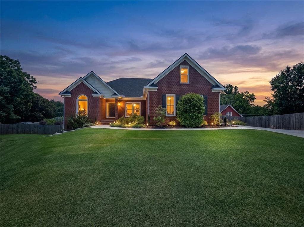 4 bedroom, 5 bathroom, 4,352 sq ft single family residence for sale at 1475 Barrett Place Lane, Lawrenceville, GA 30043 — photo 3