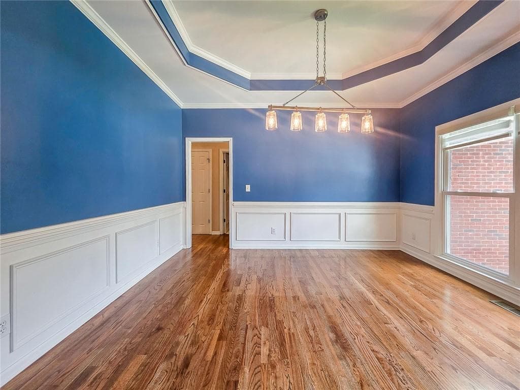 4 bedroom, 5 bathroom, 4,352 sq ft single family residence for sale at 1475 Barrett Place Lane, Lawrenceville, GA 30043 — photo 7