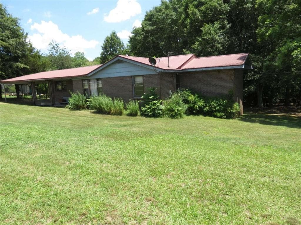 3 bedroom, 1 bathroom, 1,352 sq ft single family residence sold at 418 Wilbanks Street, Baldwin, GA 30511