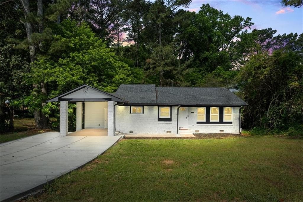 5 bedroom, 3 bathroom, 1,539 sq ft single family residence for sale at 2223 Columbia Drive, Decatur, GA 30032