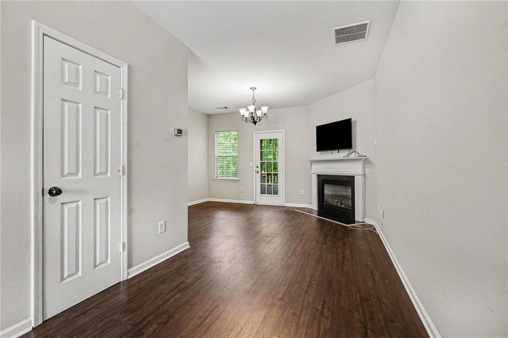 2 bedroom, 2 bathroom, 1,634 sq ft townhouse for sale at 3158 Mill Springs Circle, Buford, GA 30519 — photo 5