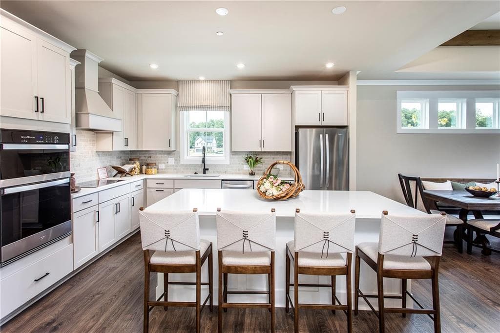 4 bedroom, 3 bathroom, 2,665 sq ft single family residence for sale at 121 Willowfern Lane, Marietta, GA 30066 — photo 4