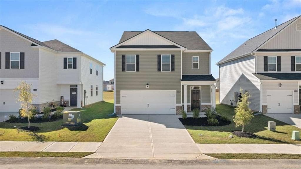 5 bedroom, 3 bathroom single family residence sold at 11990 Aukerman Way, Hampton, GA 30228