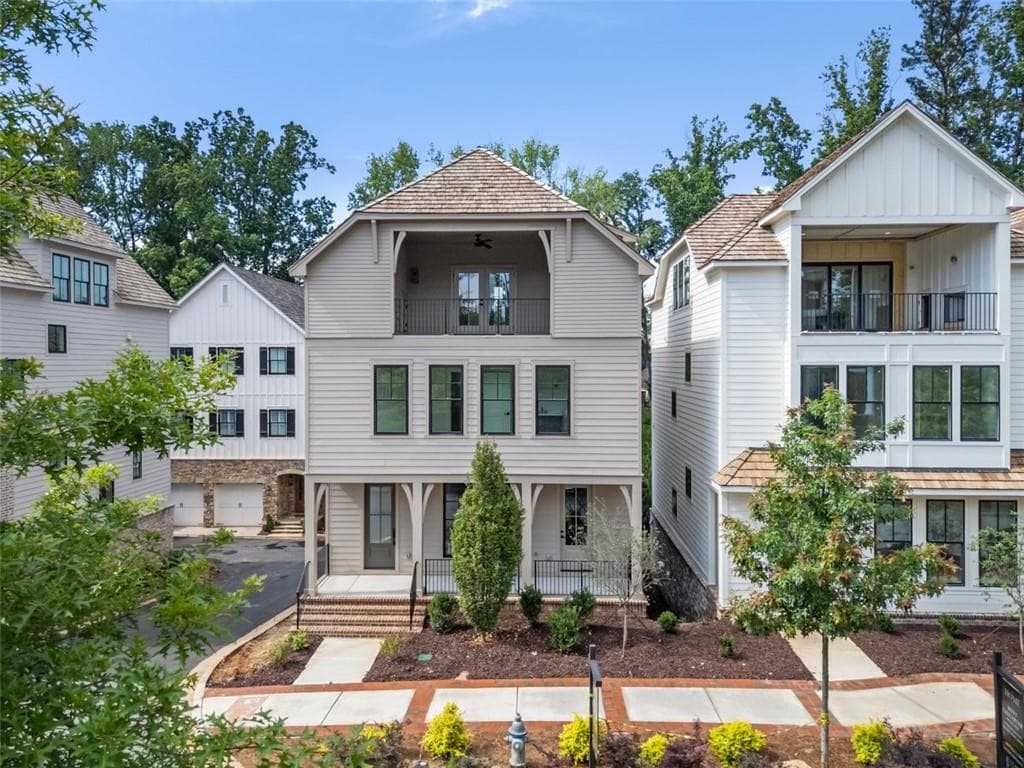 4 bedroom, 5 bathroom, 2,946 sq ft single family residence for sale at 135 Alcovy Terrace, Alpharetta, GA 30009