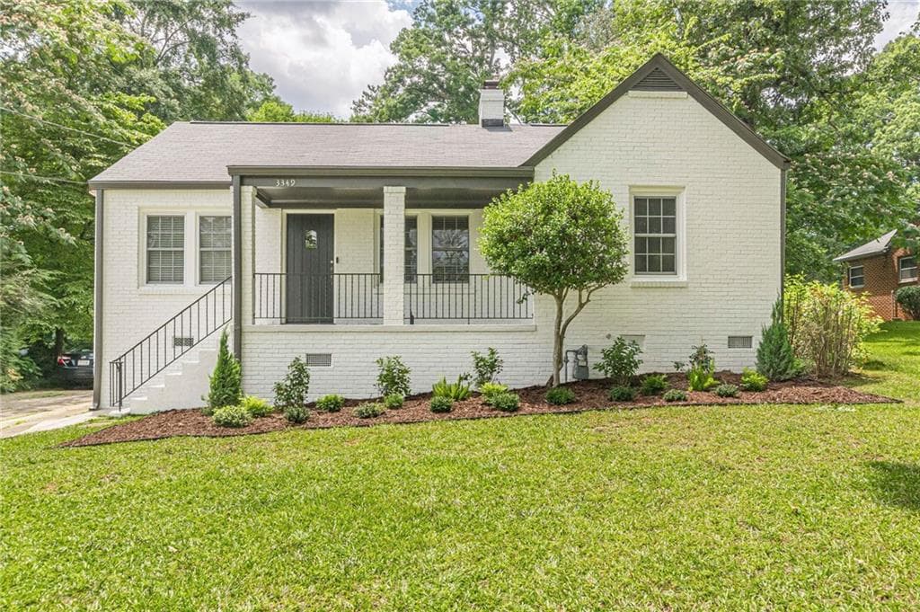 2 bedroom, 2 bathroom, 1,178 sq ft single family residence for sale at 3349 Old Jonesboro Road, Hapeville, GA 30354 — photo 1 of 24