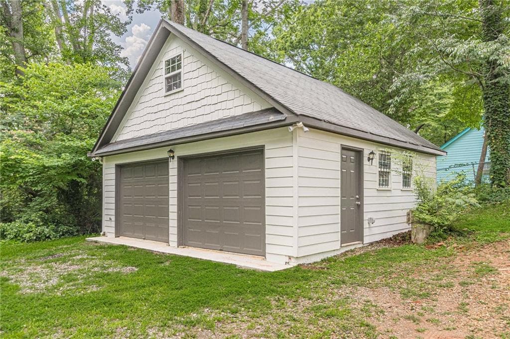 2 bedroom, 2 bathroom, 1,178 sq ft single family residence for sale at 3349 Old Jonesboro Road, Hapeville, GA 30354 — photo 2