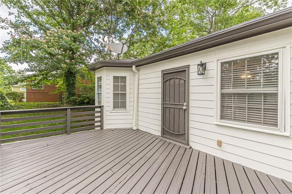 2 bedroom, 2 bathroom, 1,178 sq ft single family residence for sale at 3349 Old Jonesboro Road, Hapeville, GA 30354 — photo 4