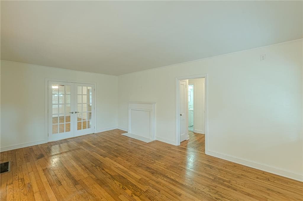 2 bedroom, 2 bathroom, 1,178 sq ft single family residence for sale at 3349 Old Jonesboro Road, Hapeville, GA 30354 — photo 6