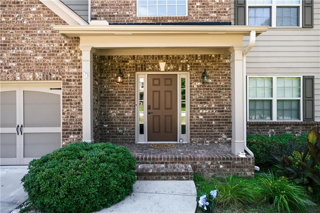 4 bedroom, 3 bathroom, 2,414 sq ft single family residence for rent at 1268 Mitford Lane, Dacula, GA 30019 for $3,400 a month — photo 3